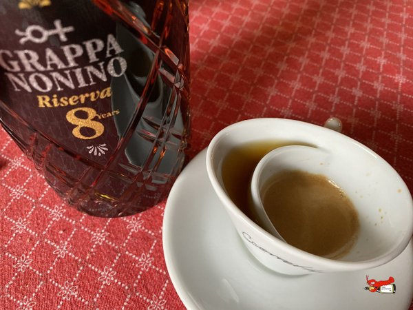 Espressotasse für den Genuss mit Schuß
